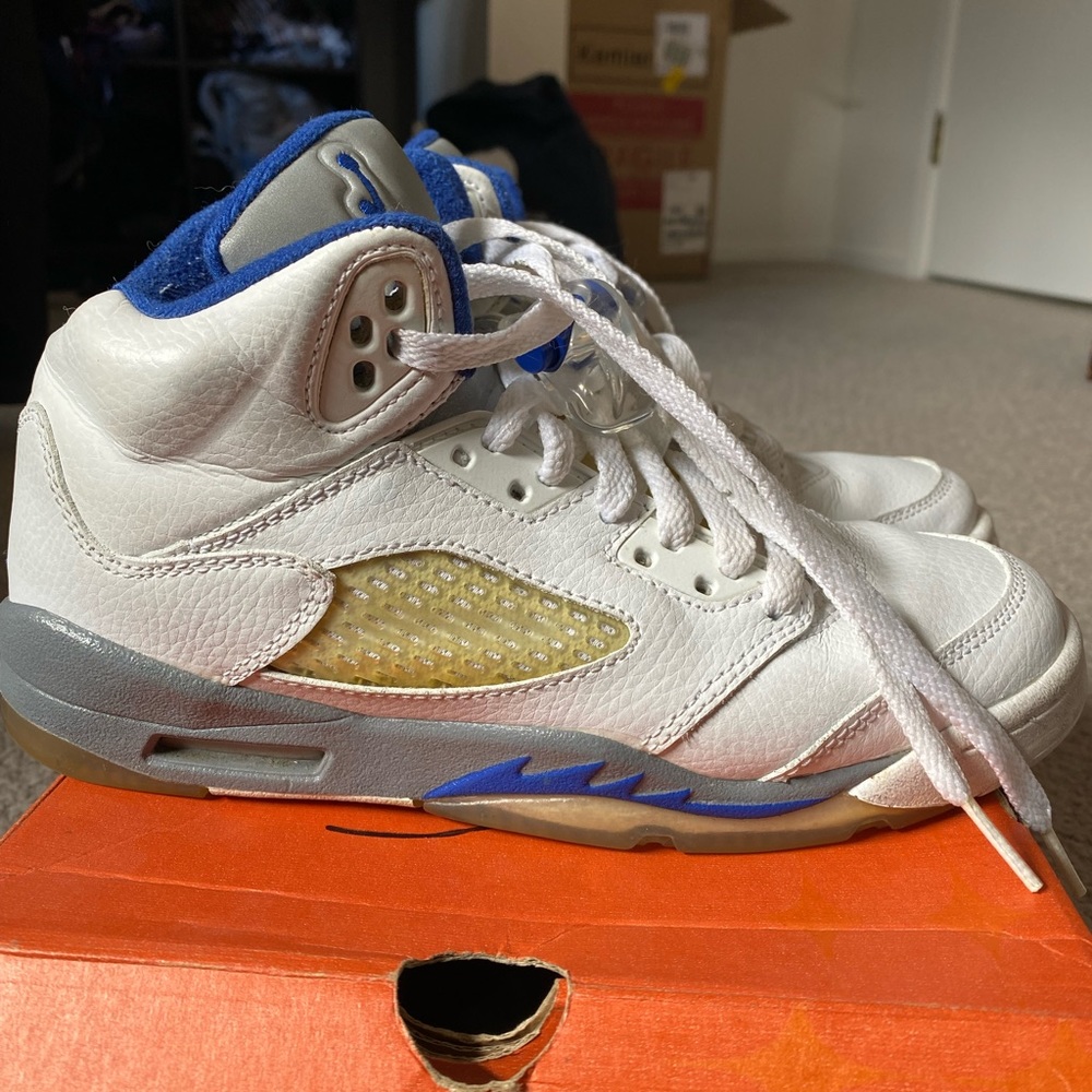 Jordan retro 5 stealth white/ blue 2005 size 4.5 GS